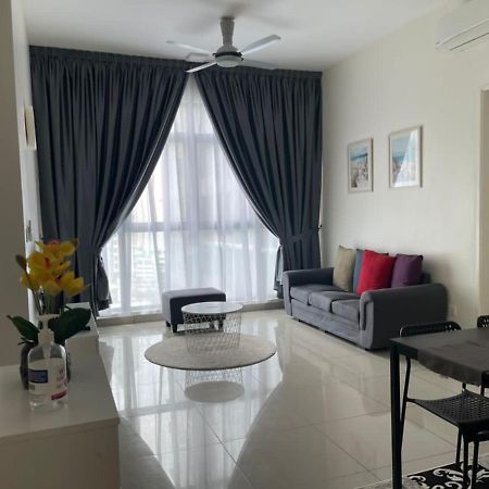 Ioi Conezion Iman'S Home With Pool View Unit Putrajaya Ngoại thất bức ảnh