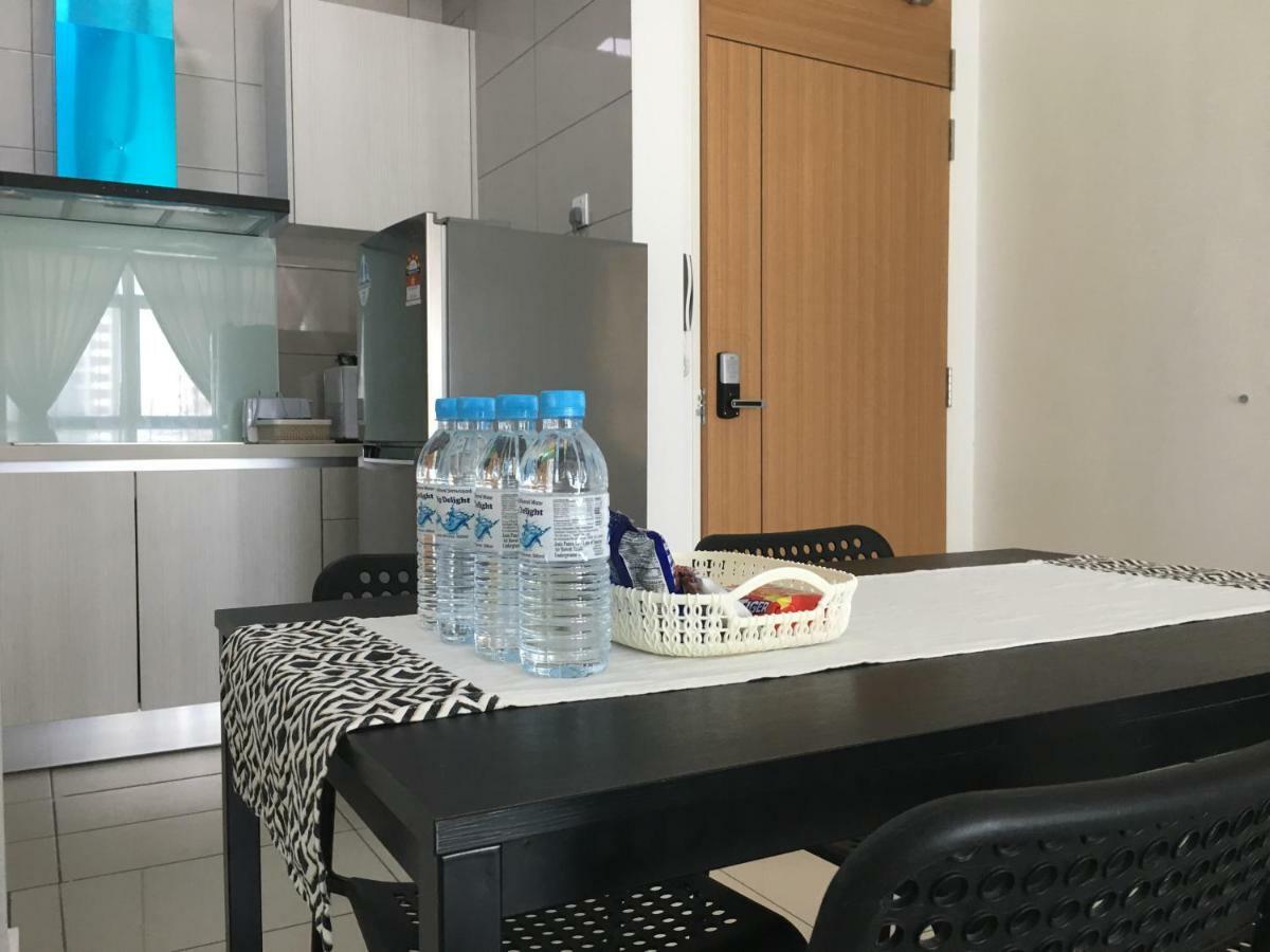 Ioi Conezion Iman'S Home With Pool View Unit Putrajaya Ngoại thất bức ảnh